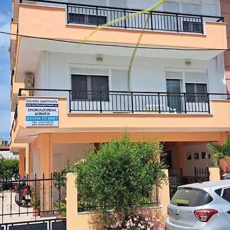 Socrates Apartments Олимпиаки-Акти Экстерьер фото