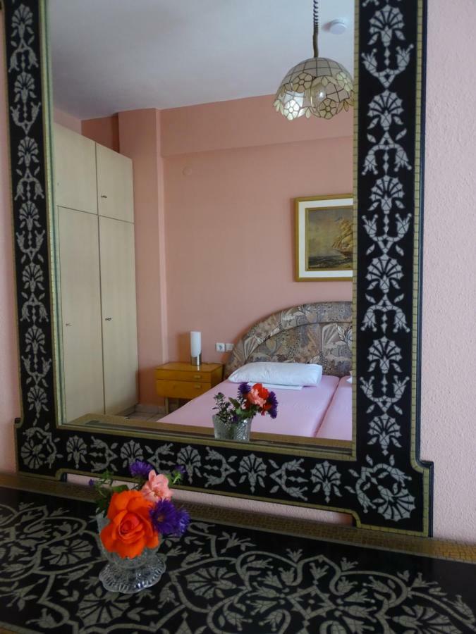 Socrates Apartments Олимпиаки-Акти Экстерьер фото