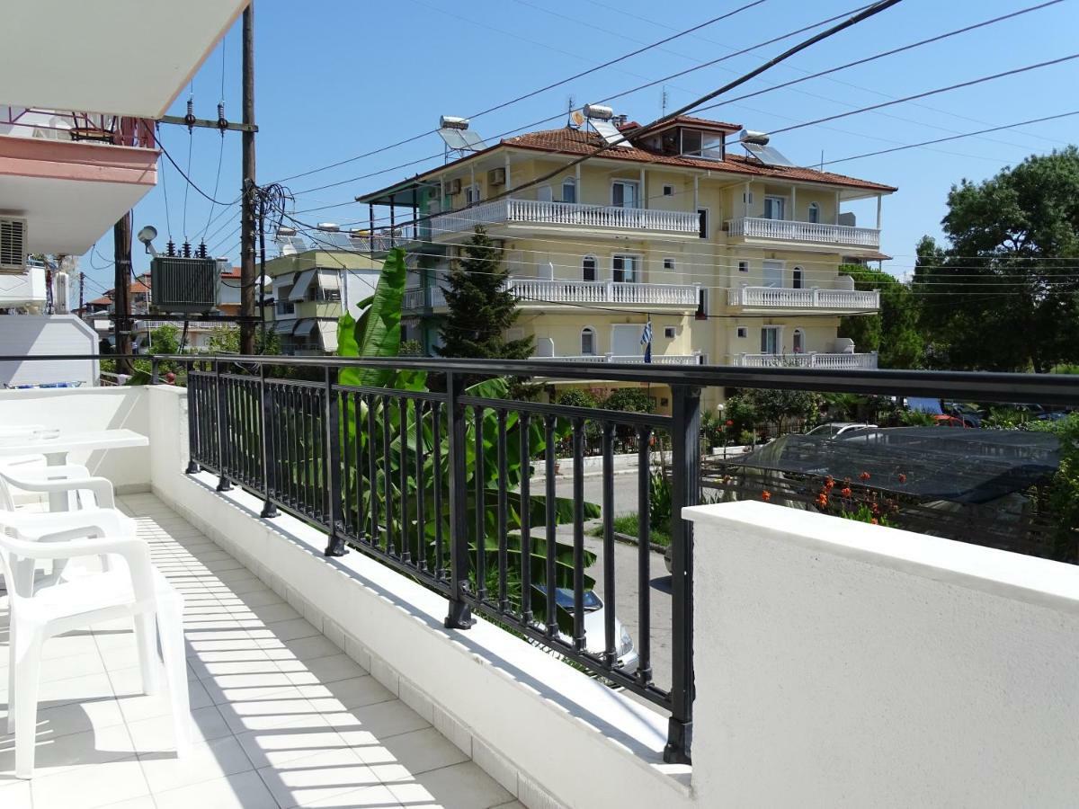 Socrates Apartments Олимпиаки-Акти Экстерьер фото